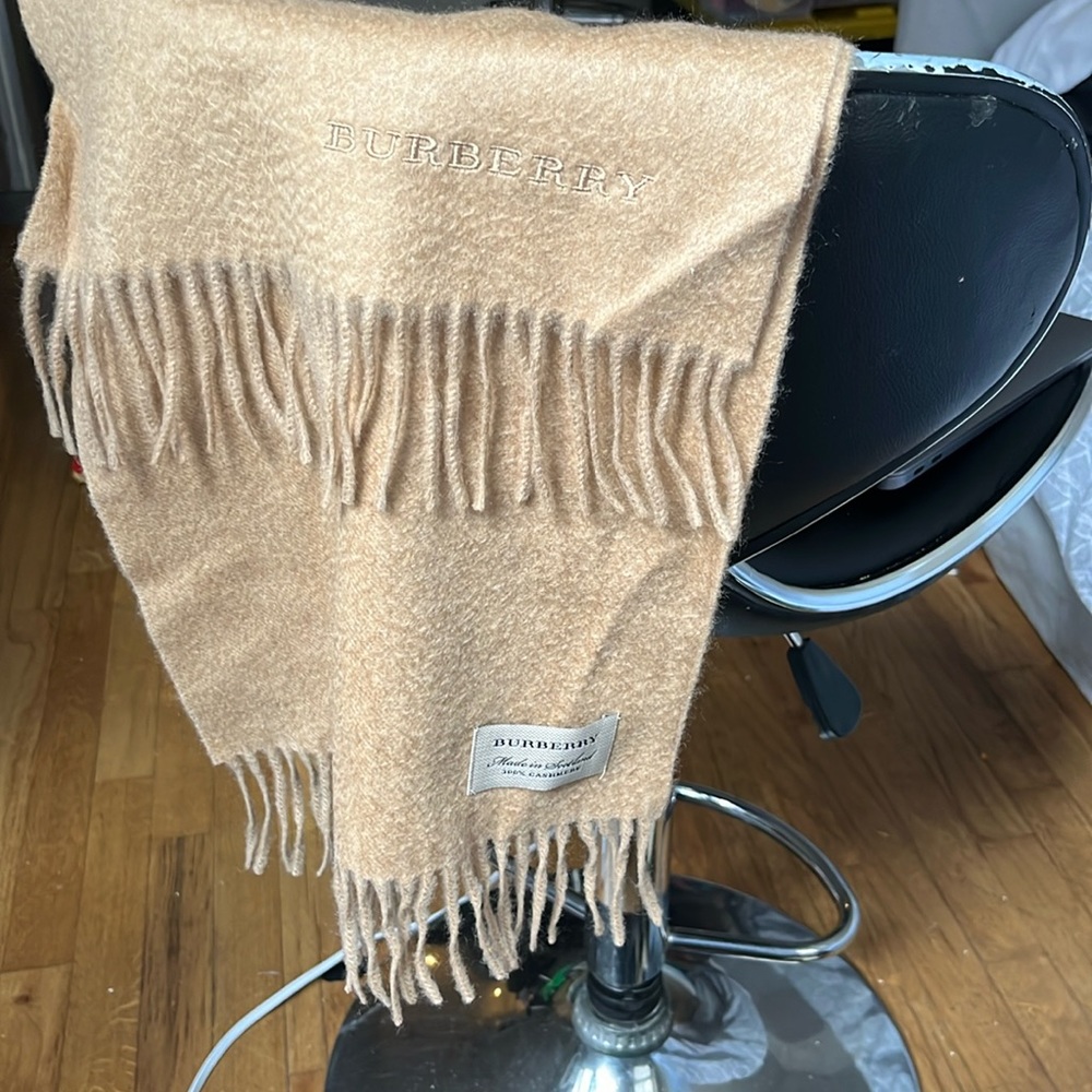 Burberry cashmere scarf Brand new with tags!